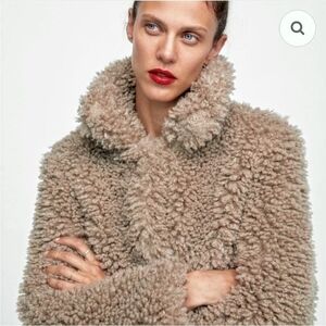 Zara Women's Cozy Tan Teddy Jacket Size Small